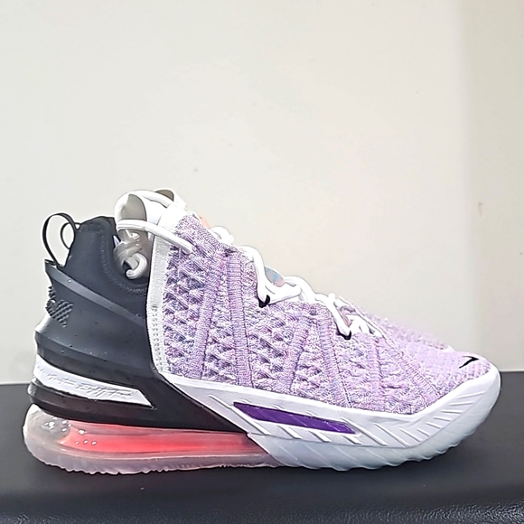 Nike LeBron 18 Multicolor Men's 7.5 sku CQ9283 900 - Picture 3 of 8